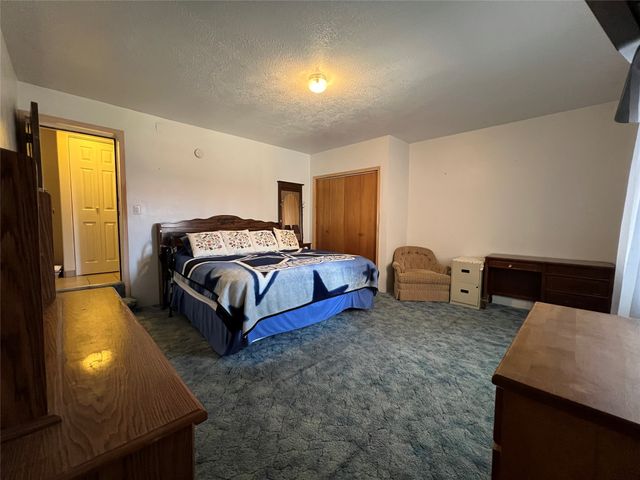 6487 Calle Kryshanna, Santa Fe, NM 87507