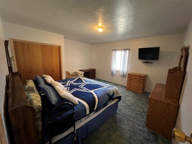 6487 Calle Kryshanna, Santa Fe, NM 87507