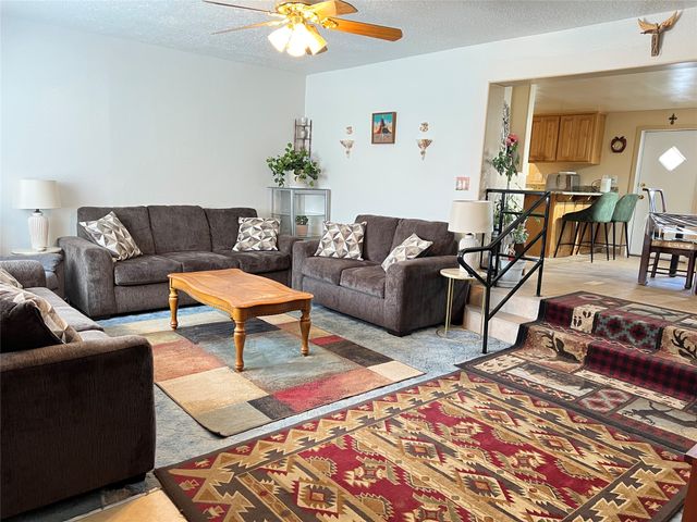 6487 Calle Kryshanna, Santa Fe, NM 87507