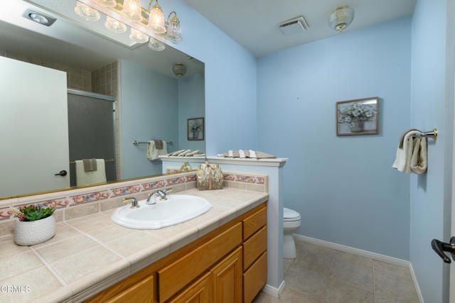 40218 Village 40, Camarillo, CA 93012