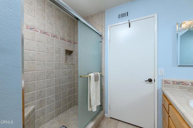 40218 Village 40, Camarillo, CA 93012