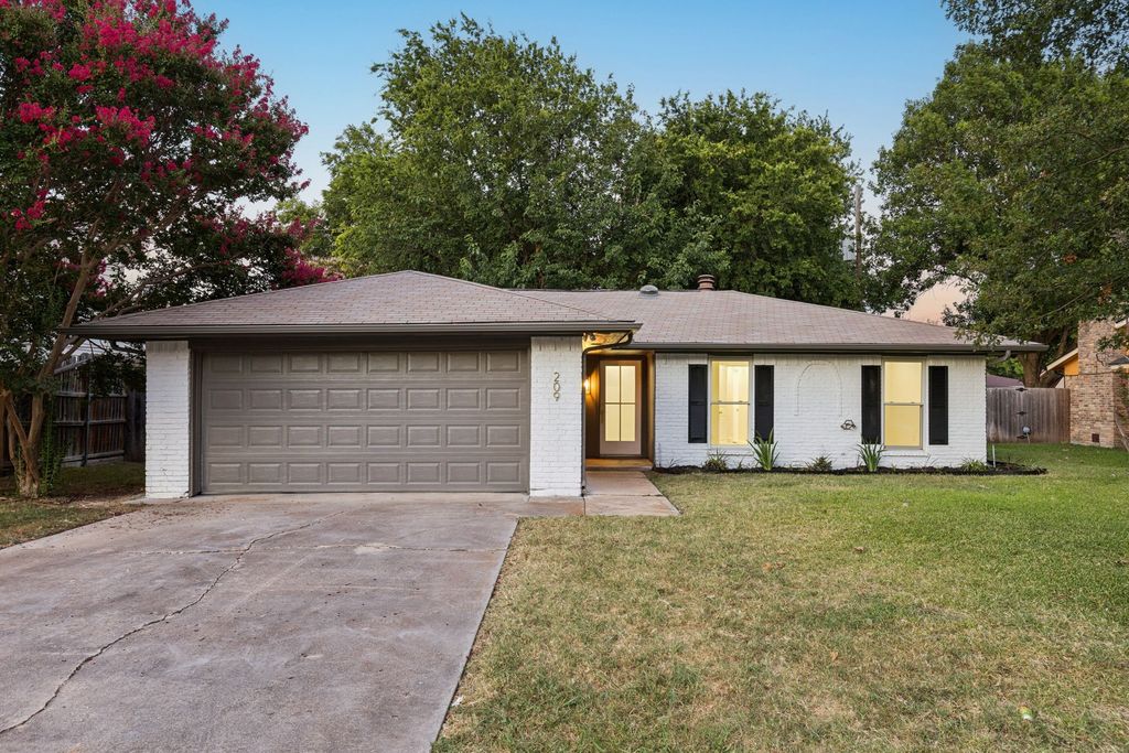 209 Sioux Street, Keller, TX 76248