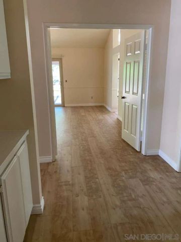 12592 Heatherfield Ln, San Diego, CA 92128