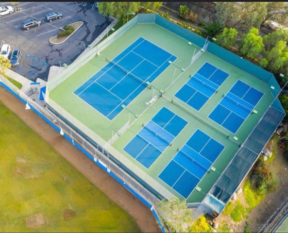 12592 Heatherfield Ln, San Diego, CA 92128