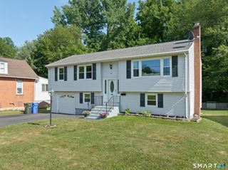 39 Putnam Street, Newington, CT 06111