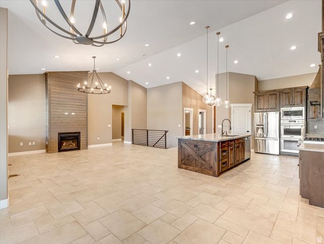 1627 E LAKEVIEW LN, Eagle Mountain, UT 84005