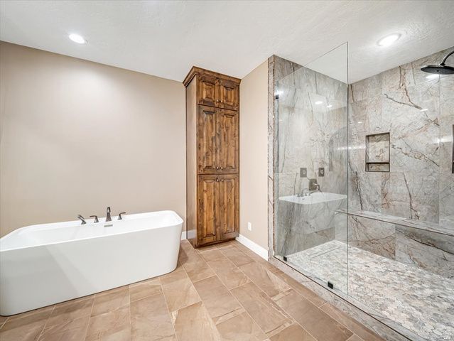 1627 E LAKEVIEW LN, Eagle Mountain, UT 84005
