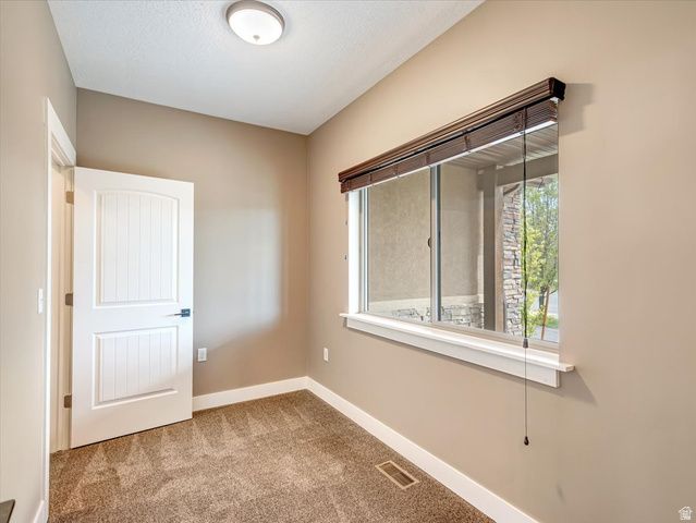 1627 E LAKEVIEW LN, Eagle Mountain, UT 84005