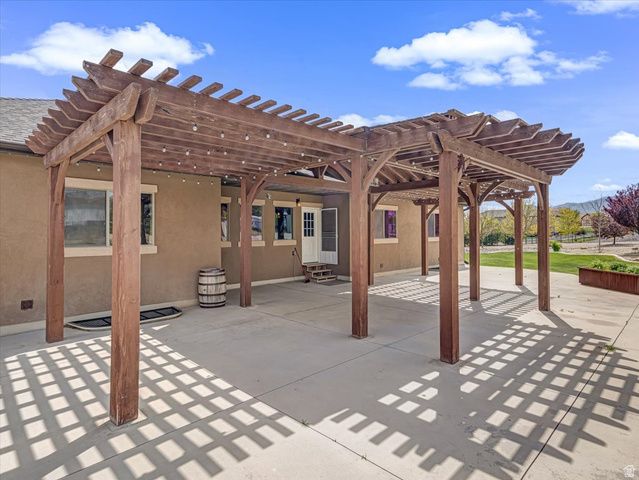 1627 E LAKEVIEW LN, Eagle Mountain, UT 84005