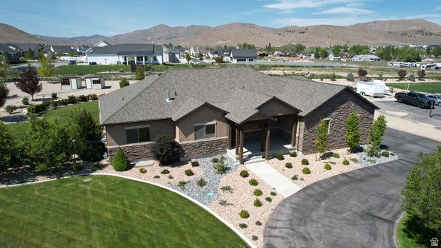 1627 E LAKEVIEW LN, Eagle Mountain, UT 84005