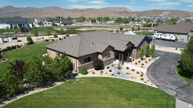 1627 E LAKEVIEW LN, Eagle Mountain, UT 84005