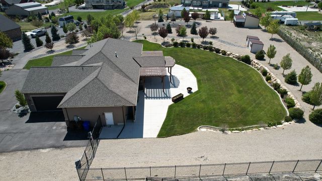 1627 E LAKEVIEW LN, Eagle Mountain, UT 84005