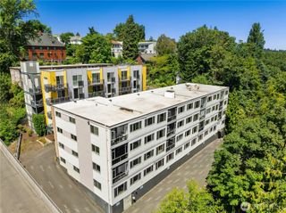 2233 NE 46th Street, Seattle, WA 98105