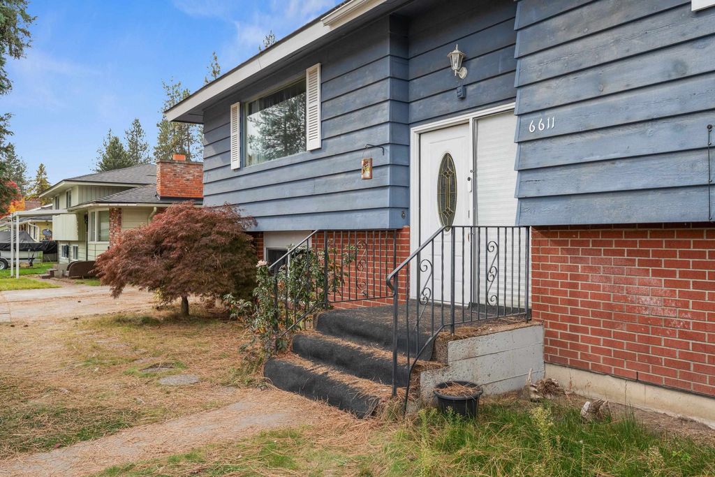 6611 N Windsor St, Spokane, WA 99208 photo 3