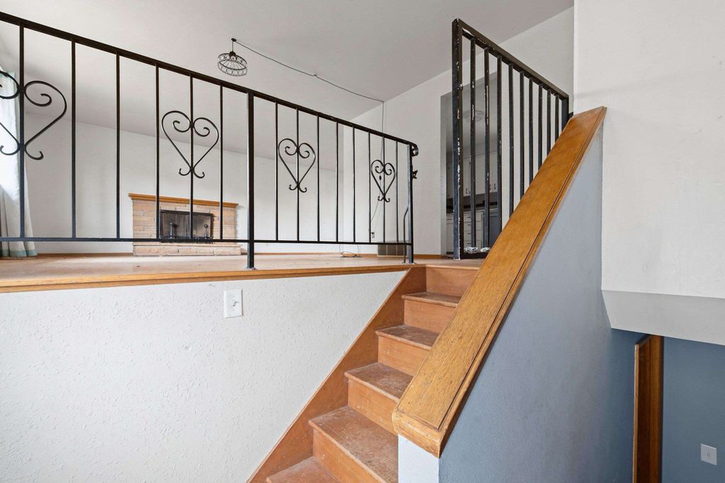 6611 N Windsor St, Spokane, WA 99208 photo 5