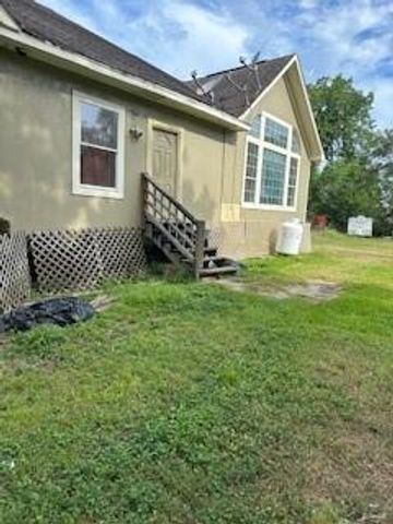 7207 County Road 194, Alvin, TX 77511