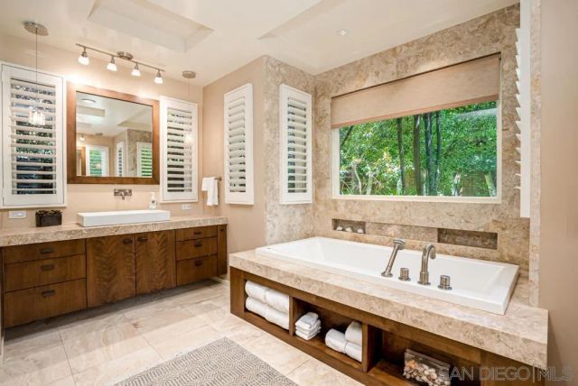 7967 Paseo Del Ocaso, La Jolla, CA 92037