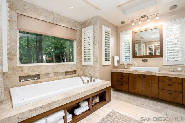 7967 Paseo Del Ocaso, La Jolla, CA 92037
