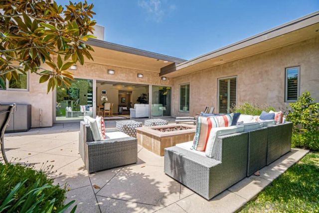 7967 Paseo Del Ocaso, La Jolla, CA 92037