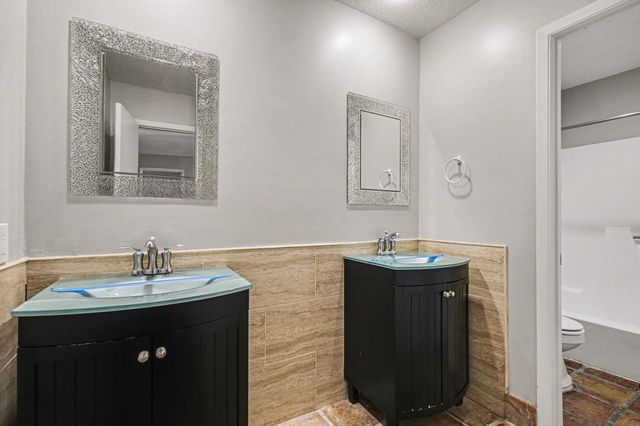 1606 Hawthorne Drive, Arlington, TX 76012