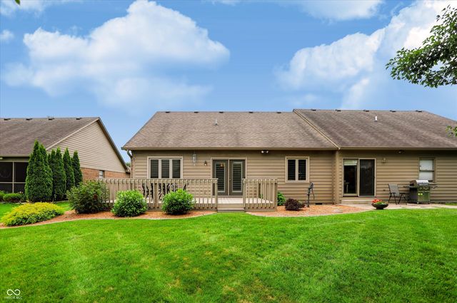 748 Cottage Lane, Greenwood, IN 46143