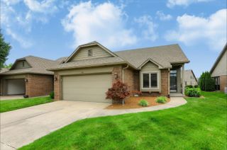 748 Cottage Lane, Greenwood, IN 46143
