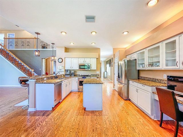 1858 LONGVIEW LN, Tarpon Springs, FL 34689