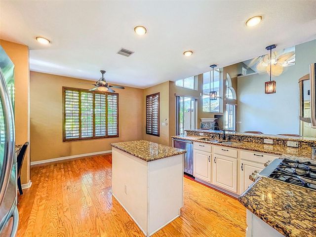 1858 LONGVIEW LN, Tarpon Springs, FL 34689