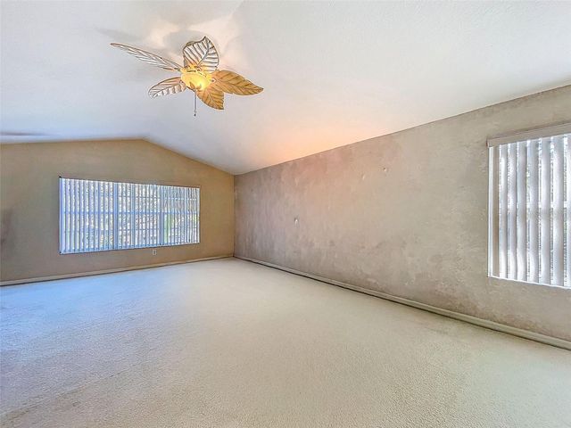 1858 LONGVIEW LN, Tarpon Springs, FL 34689