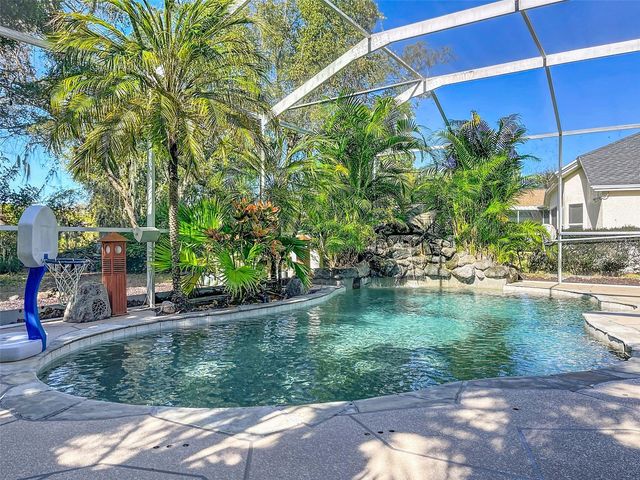 1858 LONGVIEW LN, Tarpon Springs, FL 34689