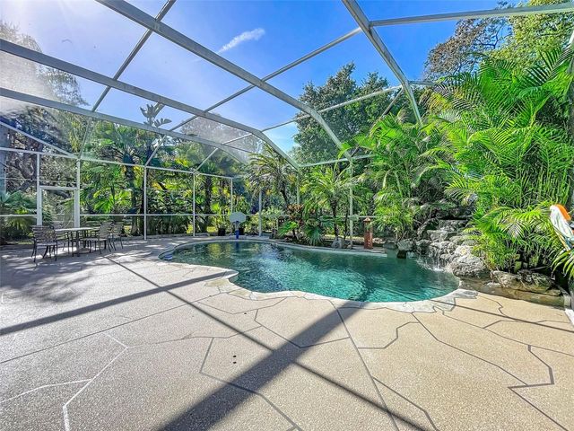 1858 LONGVIEW LN, Tarpon Springs, FL 34689