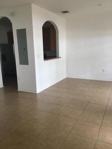 398 Lake Monterey Circle, Boynton Beach, FL 33426