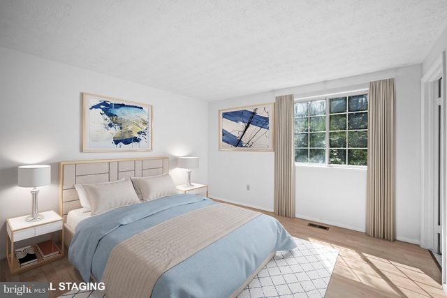 9715 WATER OAK DR, Fairfax, VA 22031