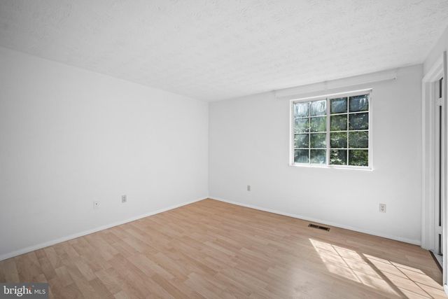 9715 WATER OAK DR, Fairfax, VA 22031