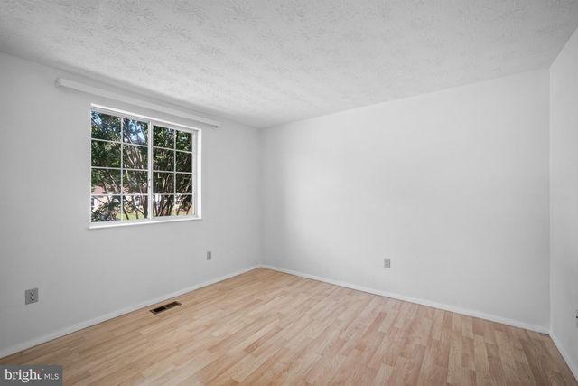 9715 WATER OAK DR, Fairfax, VA 22031