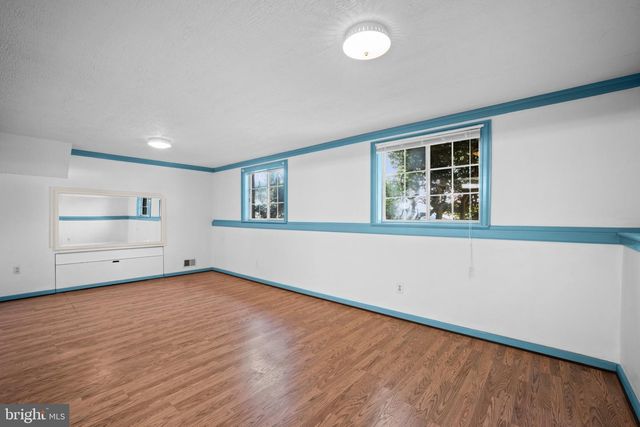 9715 WATER OAK DR, Fairfax, VA 22031