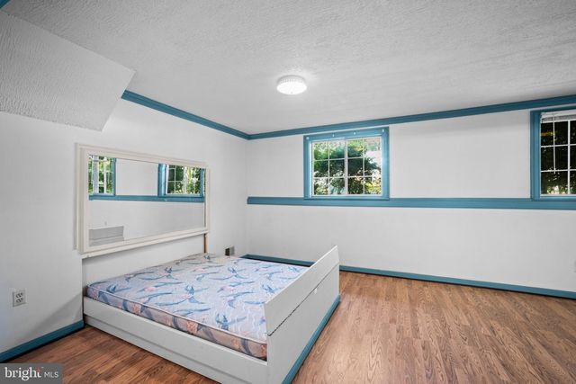 9715 WATER OAK DR, Fairfax, VA 22031