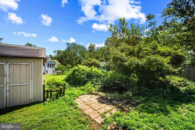 9715 WATER OAK DR, Fairfax, VA 22031