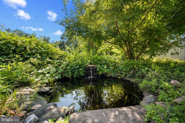 9715 WATER OAK DR, Fairfax, VA 22031