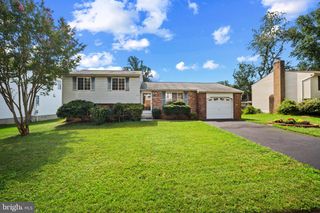 9715 WATER OAK DR, Fairfax, VA 22031