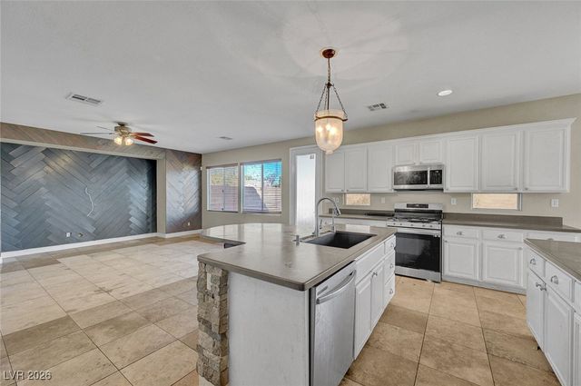 3556 Tundra Swan Street, Las Vegas, NV 89122