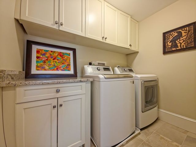 552 Main St, Barnstable, MA 02635