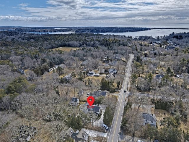 552 Main St, Barnstable, MA 02635