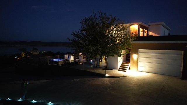 300 CATFISH Road, Elephant Butte, NM 87935