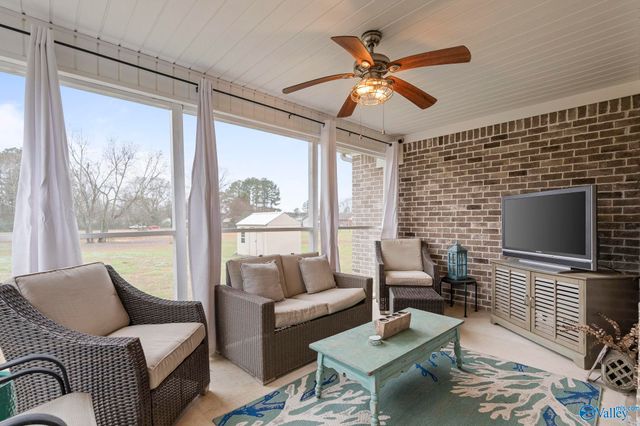 10504 Wall Triana Hwy, Toney, AL 35773