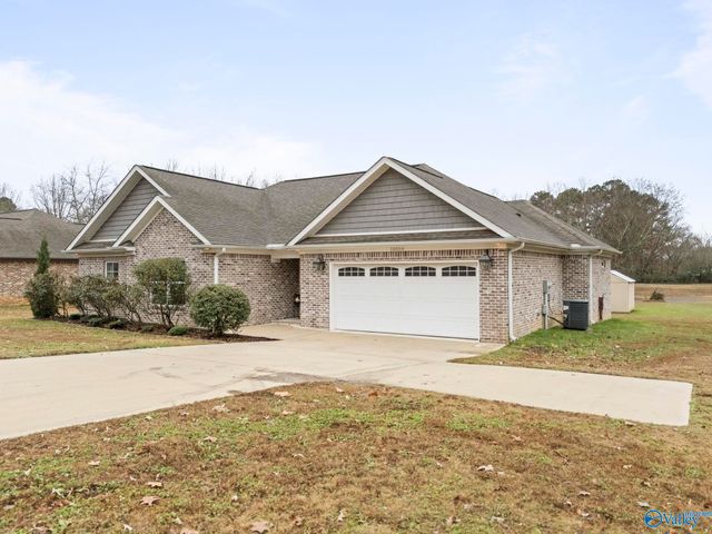 10504 Wall Triana Hwy, Toney, AL 35773