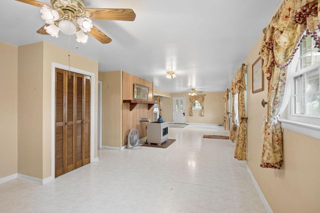 4431 Riggs Road, Pikeville, TN 37367