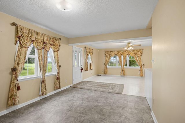 4431 Riggs Road, Pikeville, TN 37367