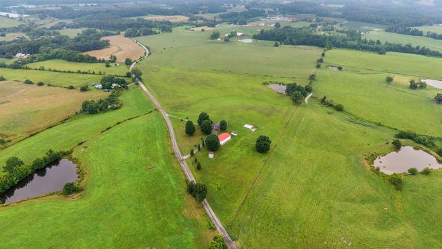 4431 Riggs Road, Pikeville, TN 37367