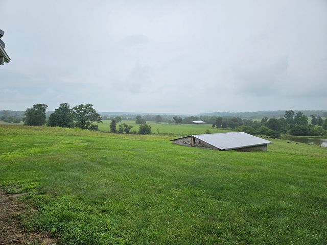 4431 Riggs Road, Pikeville, TN 37367